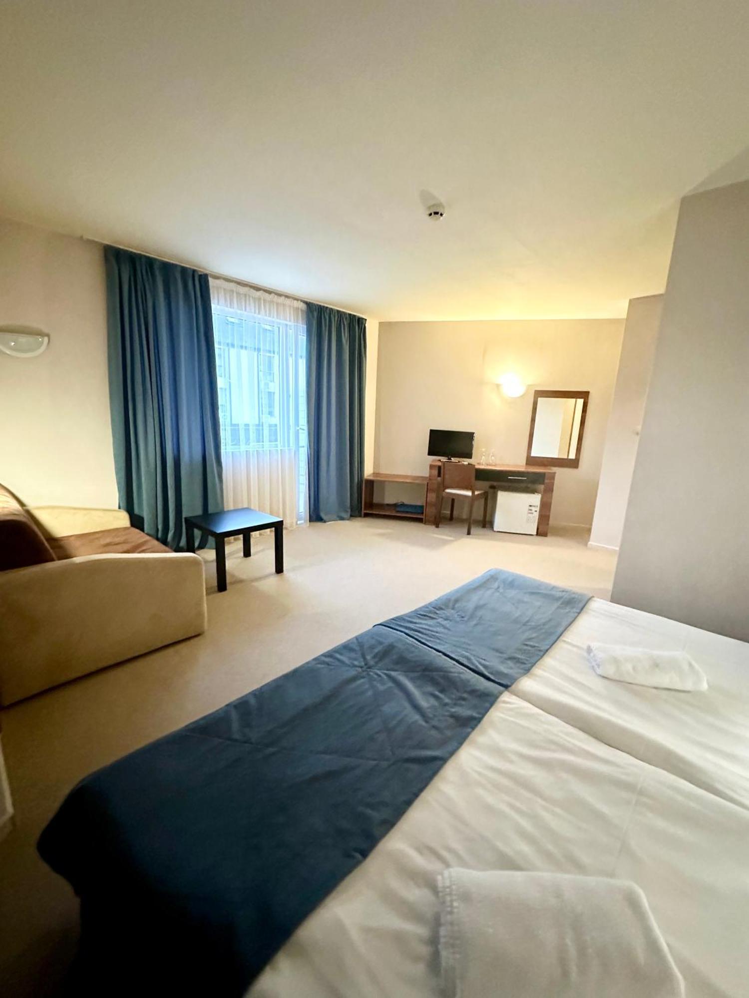 Brilliance Hotel Várna Kültér fotó